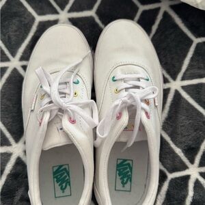 Vans Kids White Canvas Sneakers with Rainbow Eyelets